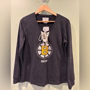 NWT - CCM VINTAGE APPAREL - Boston Bruins Tie front shirt Women’s XL